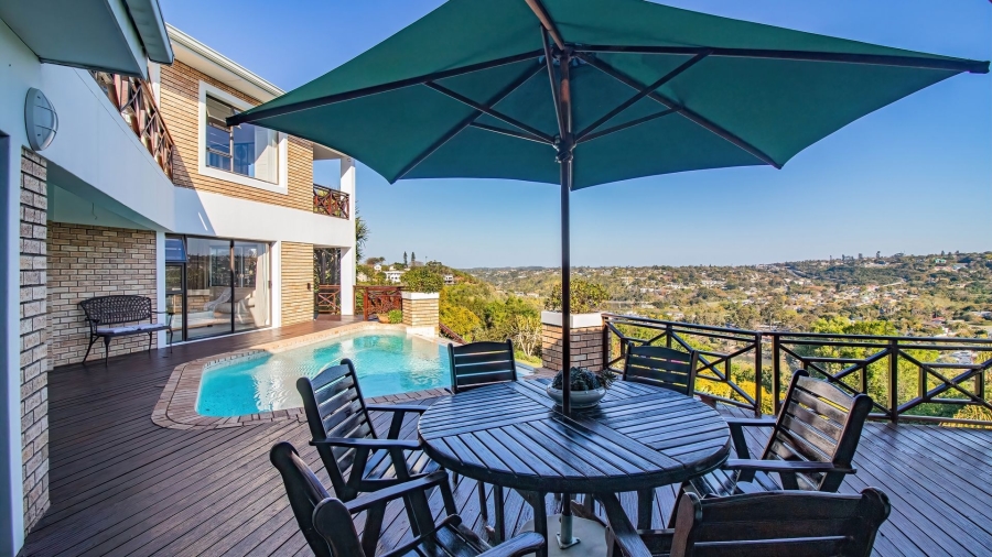 5 Bedroom Property for Sale in Beacon Bay Eastern Cape